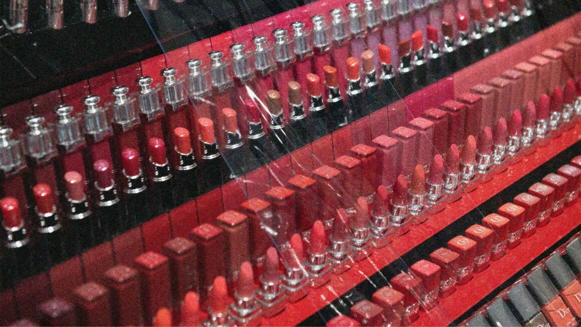 Beauty Is Growing. Not Everyone’s Benefitting.