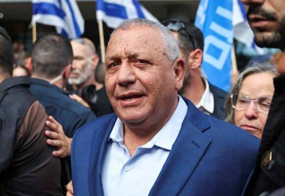 No clear winner in Israeli parliamentary election, exit polls suggest